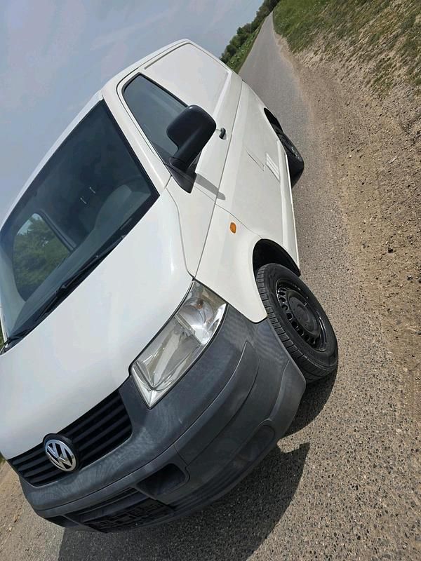 Second-hand VW Transporter 105 CP (77 kW) 2005 Van