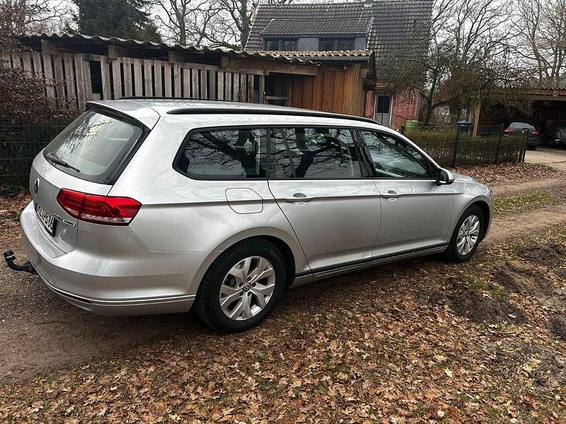 Gebraucht VW Passat Comfortline 150 PS (110 kW) 2014 Silber Kombi