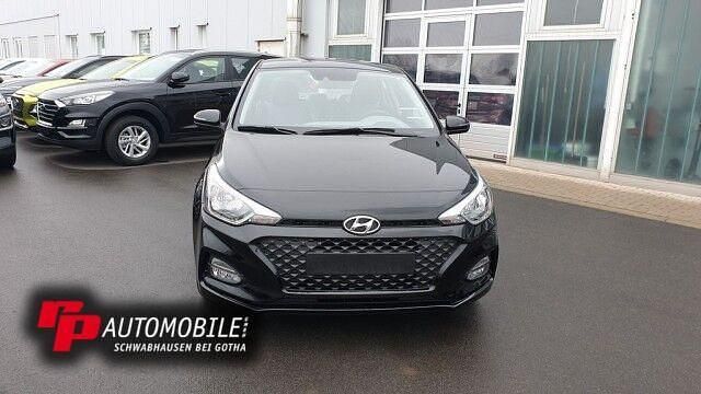 Gebraucht Hyundai i20 Trend 84 PS (61 kW) 2019 Schwarz Kleinwagen