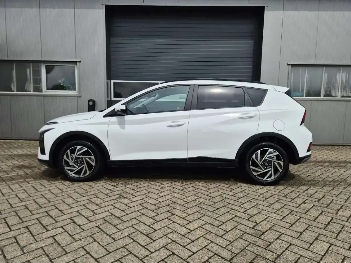 Neu Hyundai Bayon Trend 90 PS (66 kW) 2026 Atlas white SUV
