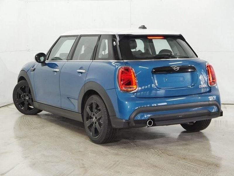 Gebraucht Mini Cooper 136 PS (100 kW) 2024 Blau Kleinwagen