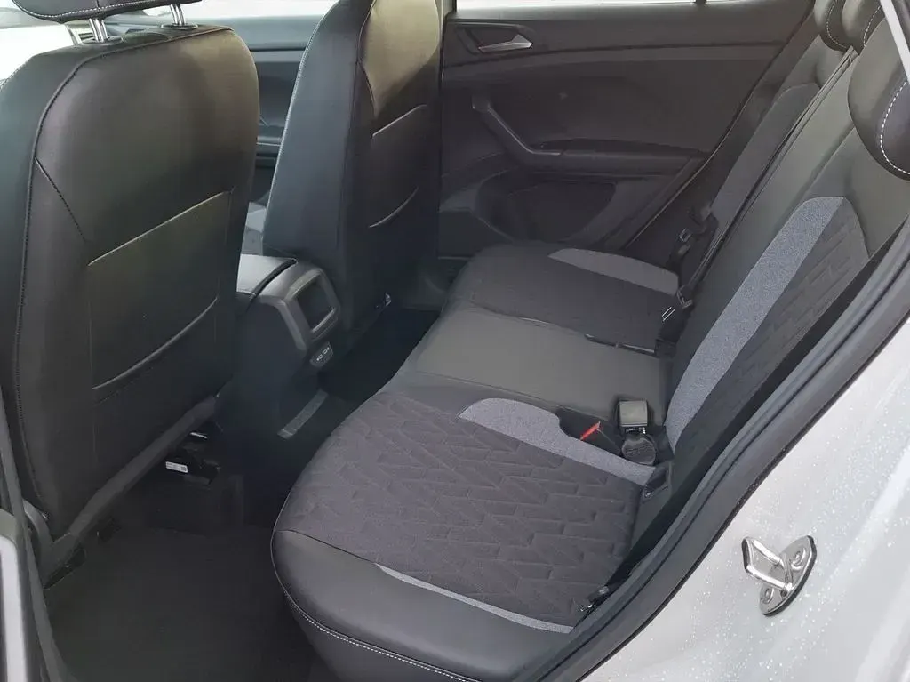 Gebraucht VW T-Cross 150 PS (110 kW) 2026 Ascotgrau SUV