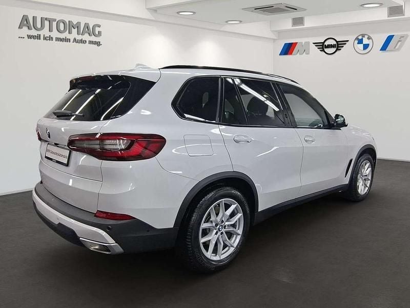 Second-hand BMW X5 333 CP (244 kW) 2023 Alb SUV