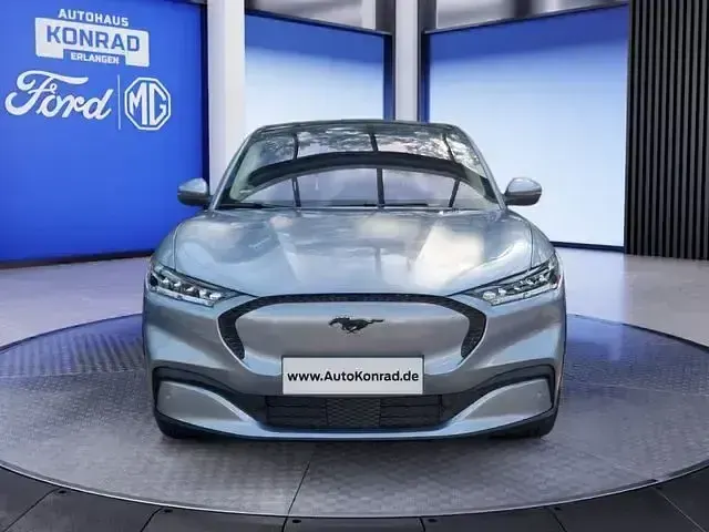 Gebraucht Ford Mustang Mach-E Extended Range 216 kW (294 PS) 2023 Iced blue silver metallic SUV