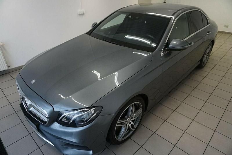 Gebraucht Mercedes E350 AMG line 258 PS (189 kW) 2017 Silber Limousine