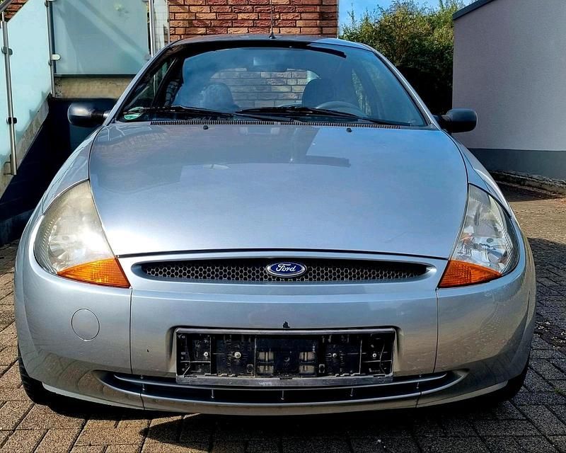 Grau Gebraucht 2005 Ford Ka Kleinwagen | 300 € (Superpreis) - Bild 1/4