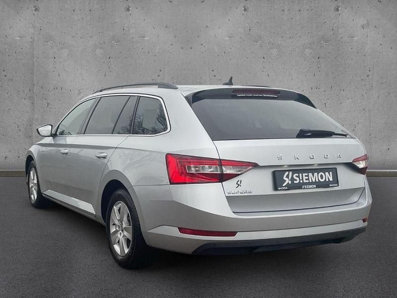 Gebraucht Skoda Superb Ambition 150 PS (110 kW) 2022 Silber Kombi