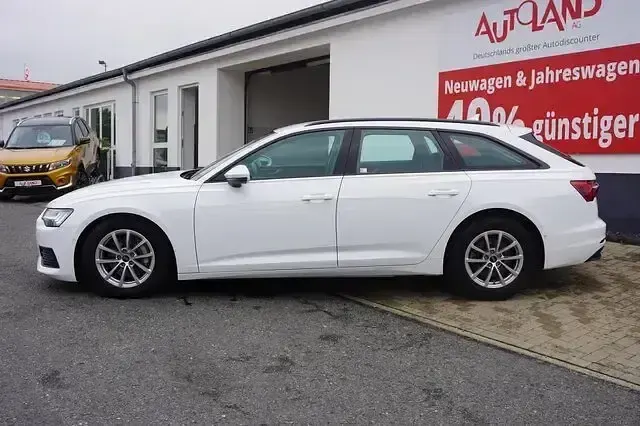 Gebraucht Audi A6 Comfort 265 PS (194 kW) 2023 Gletscherweiß Kombi