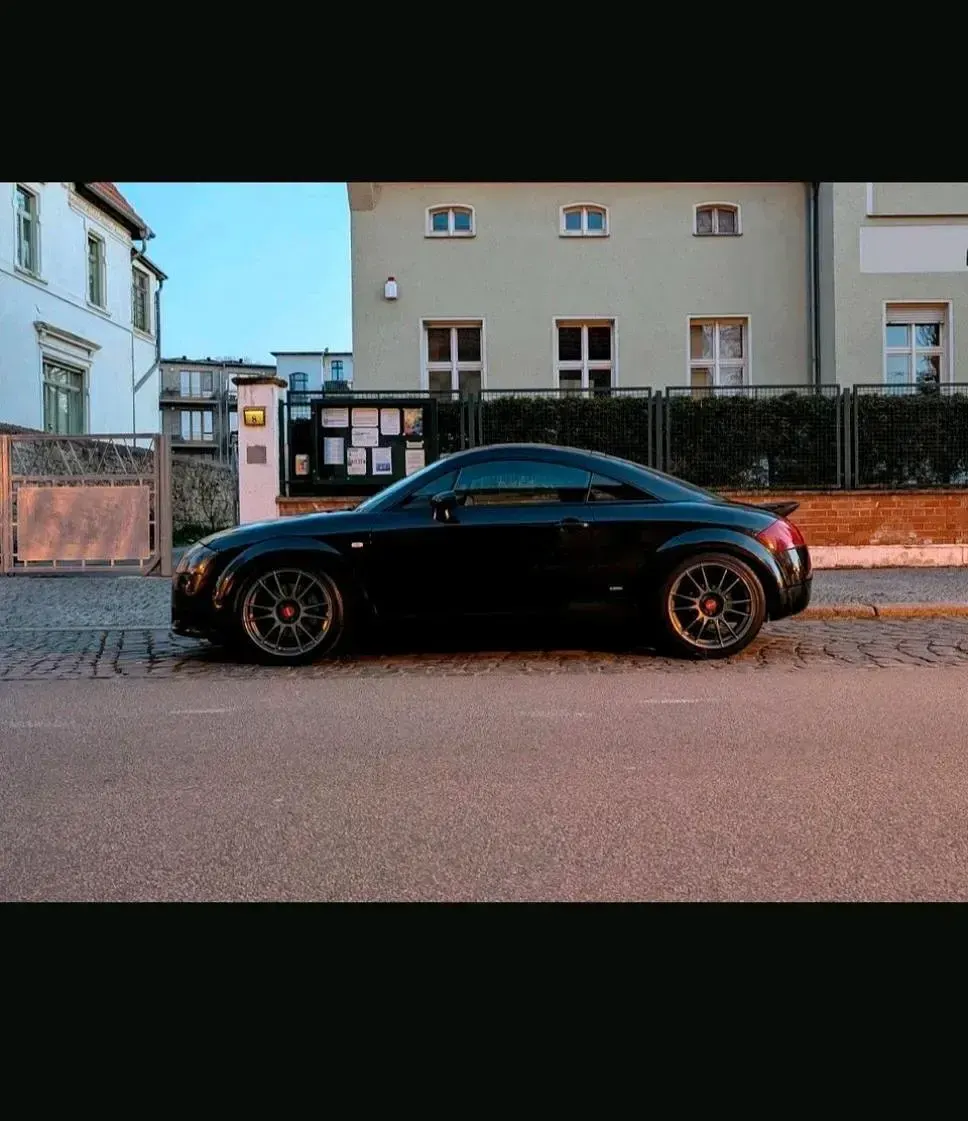 Używany Audi TT S-Line 180 KM (132 kW) 2005 Czarny Coupe