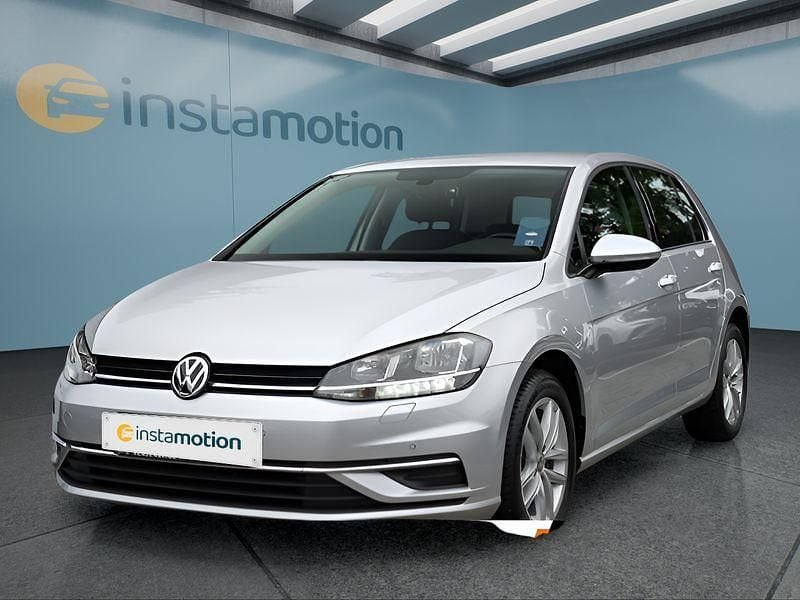 Silber Gebraucht 2019 VW Golf VII Kleinwagen | 17.299 € (Etwas zu teuer) - Bild 1/4