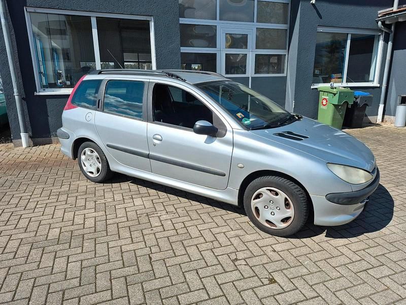 Gebraucht Peugeot 206 75 PS (55 kW) 2003 Silber Kombi
