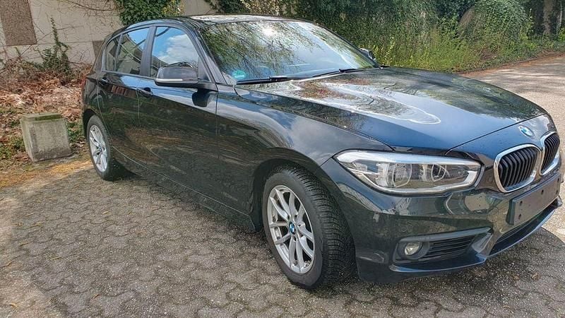 Gebraucht BMW 118 Advantage 136 PS (100 kW) 2017 Schwarz Kleinwagen