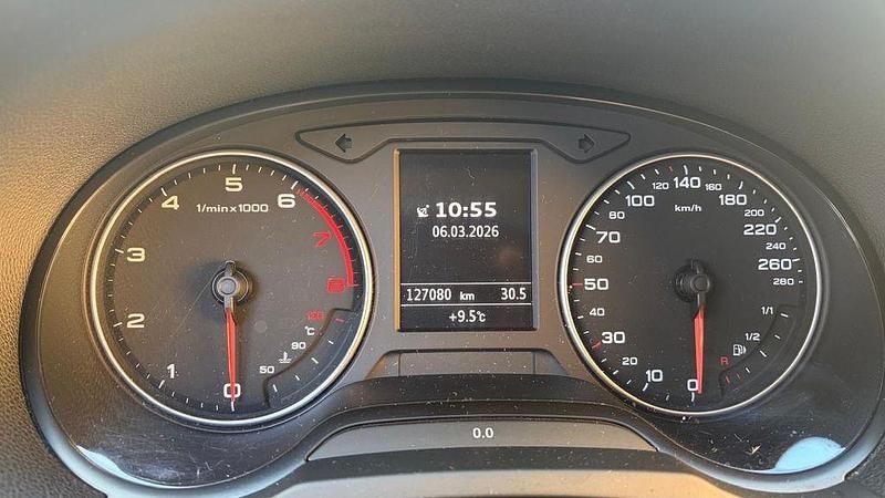 Gebraucht Audi A3 Attraction 122 PS (89 kW) 2013 Silber Limousine