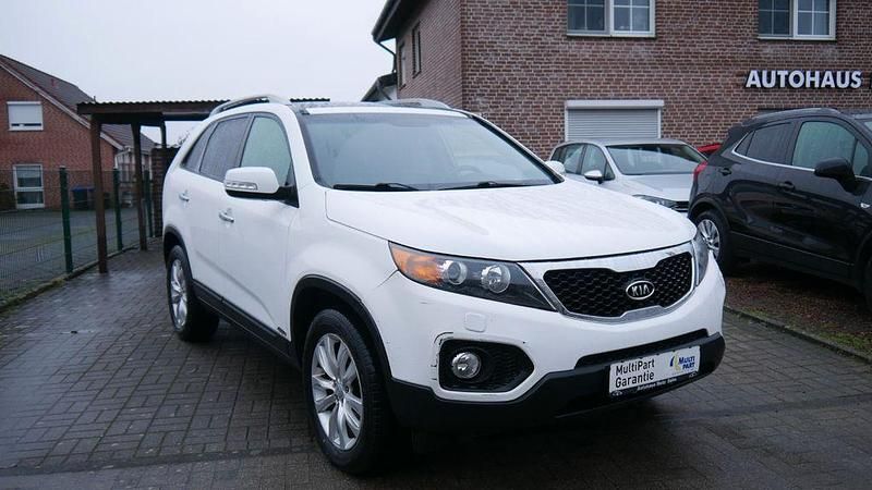 Weiß Gebraucht 2010 Kia Sorento Spirit SUV | 6.999 € (Fairer Preis) - Bild 1/4