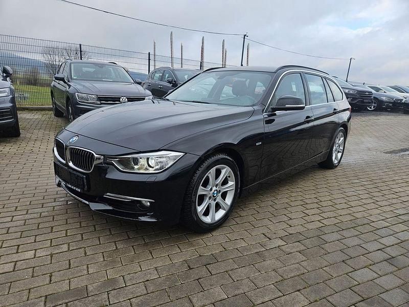 Gebraucht BMW 320 Luxury Line 184 PS (135 kW) 2013 Schwarz Kombi