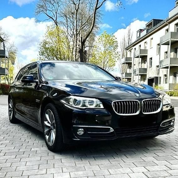 Schwarz Gebraucht 2015 BMW 525 Luxury Line Kombi | 17.990 € (Fairer Preis) - Bild 1/4