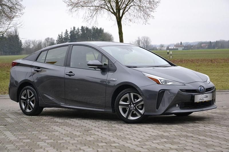 Gebraucht Toyota Prius Executive 98 PS (72 kW) 2021 Grau Limousine
