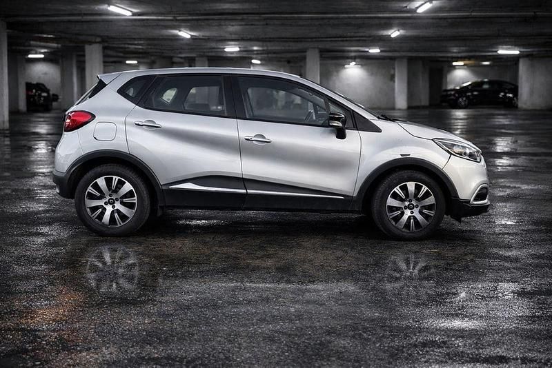Gebraucht Renault Captur 118 PS (86 kW) 2016 Silber SUV