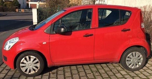 Gebraucht Suzuki Splash Basic 68 PS (50 kW) 2010 Rot Kleinwagen