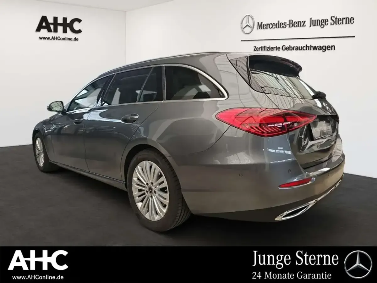 Gebraucht Mercedes C180 170 PS (125 kW) 2025 Metalliclack selenitgrau Kombi