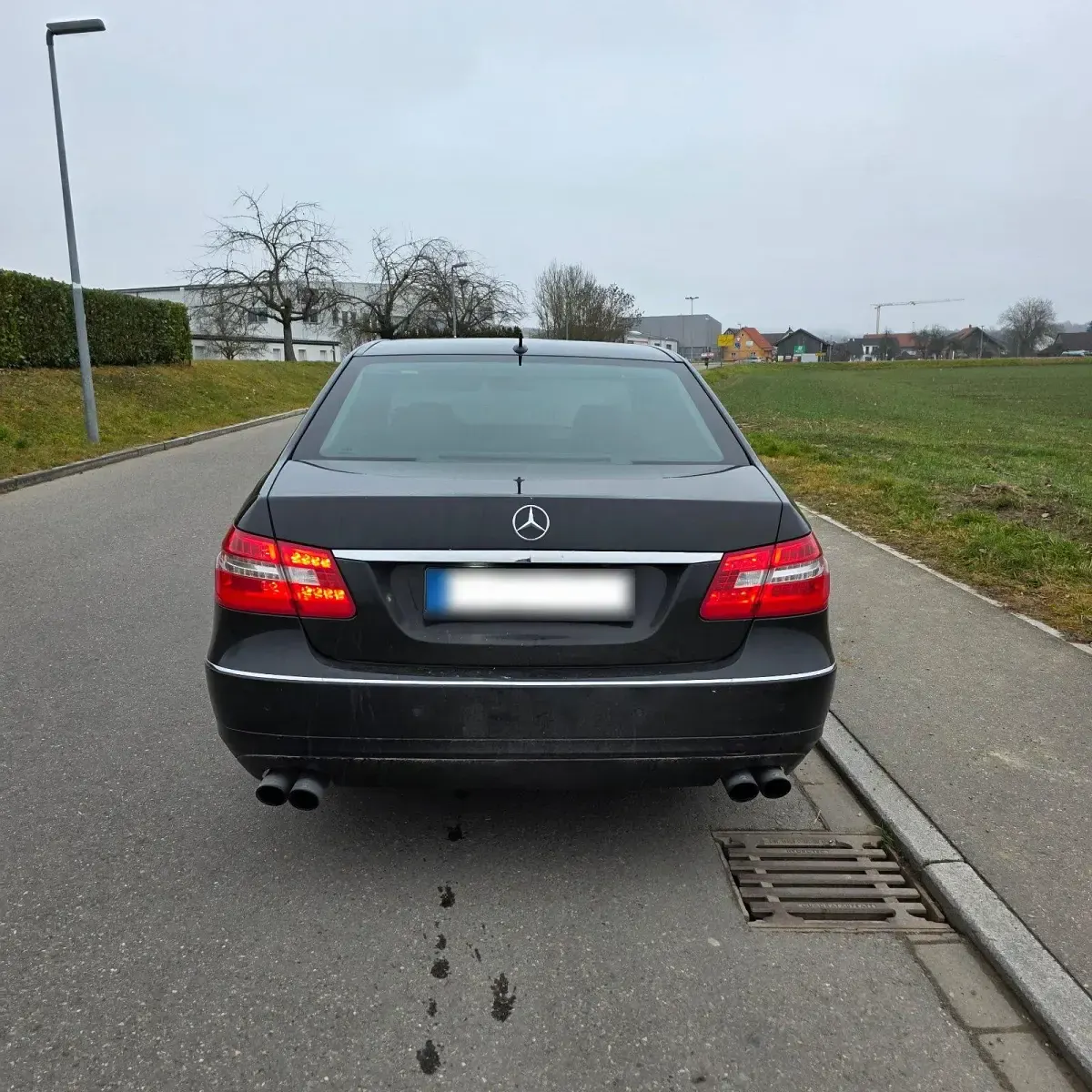 Gebraucht Mercedes E350 292 PS (214 kW) 2009 Schwarz Limousine