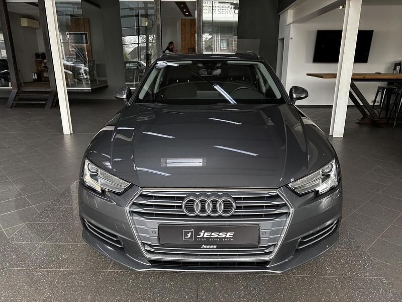 Gebraucht Audi A4 Sport 150 PS (110 kW) 2018 Grau metallic Kombi