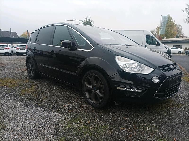 Używany Ford S-MAX Titanium 200 KM (147 kW) 2011 Czarny Minivan
