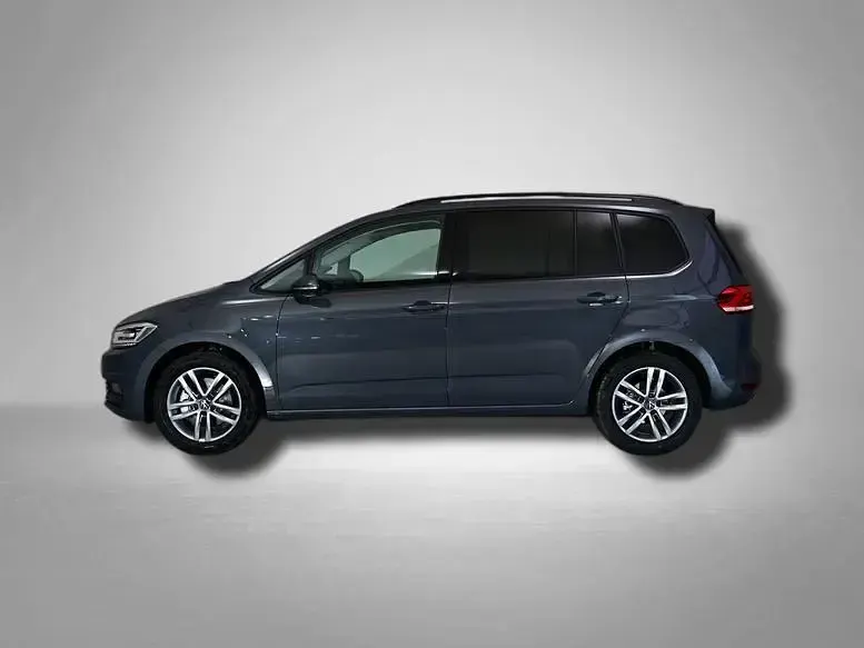 Neu VW Touran Life 150 PS (110 kW) 2026 Delfingrau metallic delfingrau metallic Van / Kleinbus