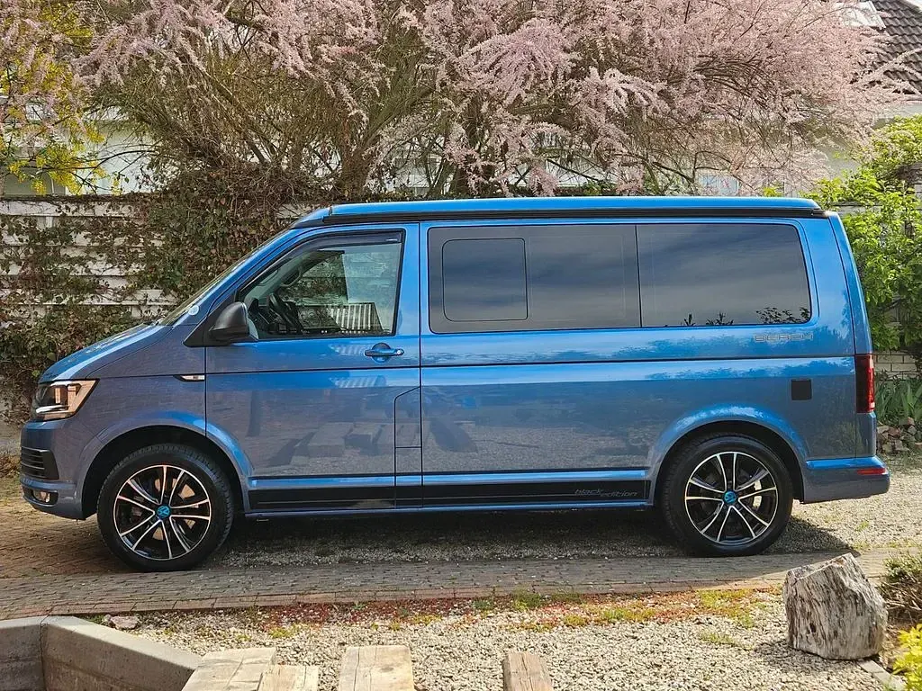 Gebraucht VW California Beach 150 PS (110 kW) 2017 Blau Van