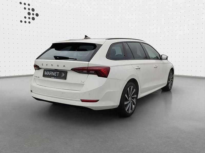 Gebraucht Skoda Octavia Ambition 204 PS (150 kW) 2022 Weiß Kombi