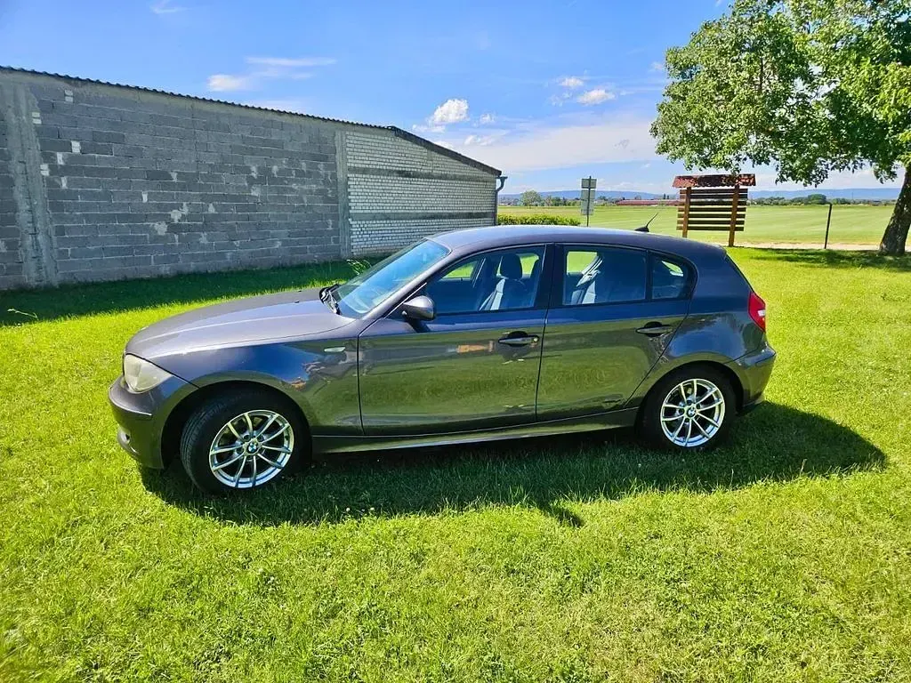 Gebraucht BMW 116 122 PS (89 kW) 2008 Grau Kleinwagen