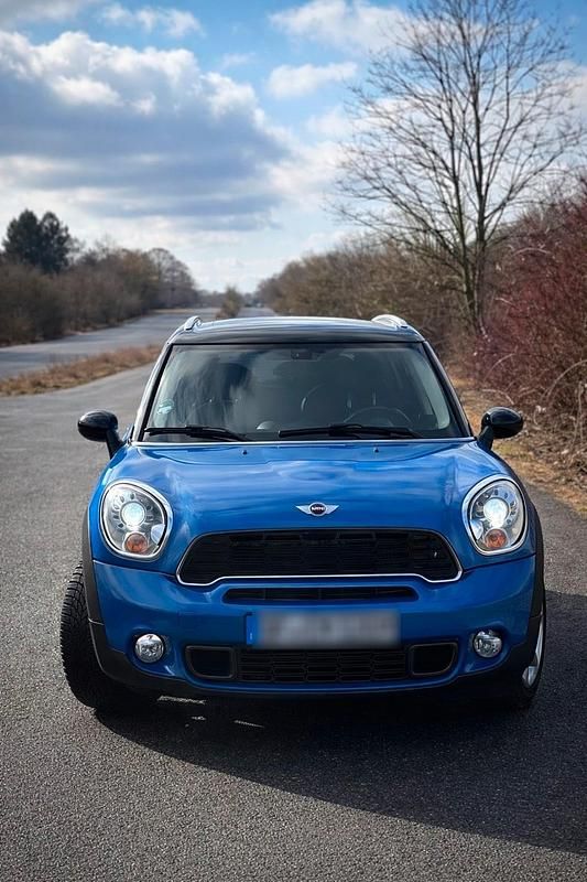 Blau Gebraucht 2011 Mini Countryman SUV | 7.000 € (Etwas zu teuer) - Bild 1/4