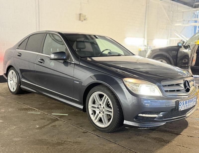 Gebraucht Mercedes C200 Avantgarde 184 PS (135 kW) 2010 Grau Limousine