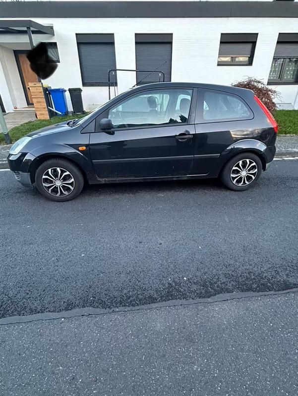 Gebraucht 2004 Ford Fiesta Limousine | 400 € (Superpreis) - Bild 1/4
