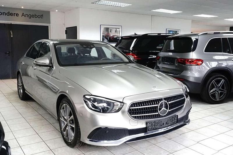 Gebraucht Mercedes E400 330 PS (242 kW) 2022 Silber Limousine