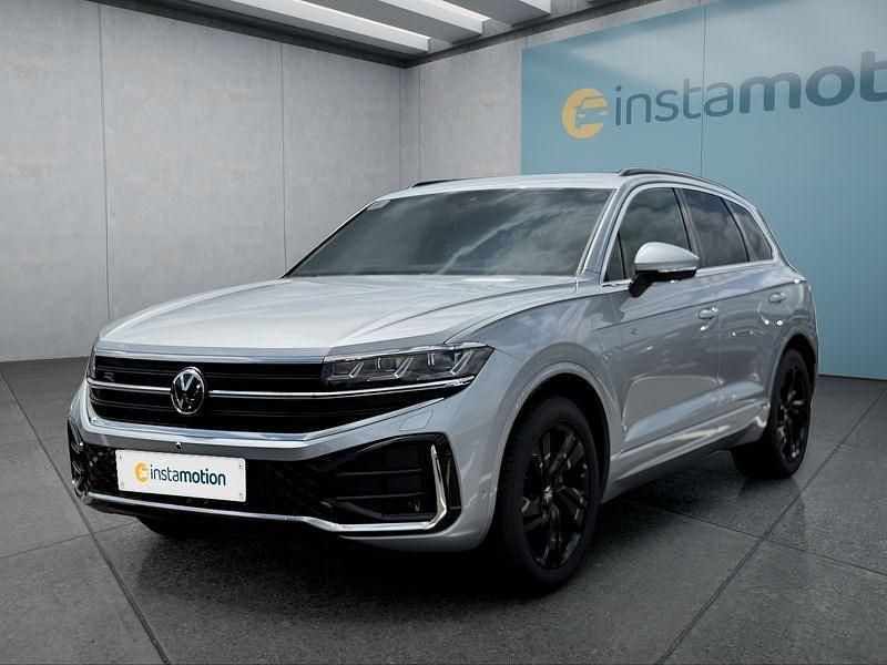 Silber Gebraucht 2023 VW Touareg SUV | 70.899 € (Fairer Preis) - Bild 1/4