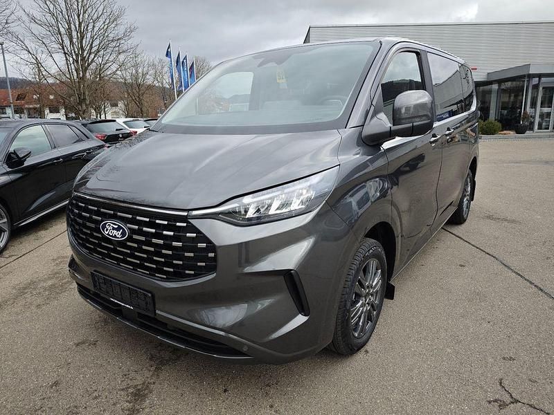 Schwarz Neu 2024 Ford Tourneo Titanium Van / Kleinbus | 55.870 € (Guter Preis) - Bild 1/4