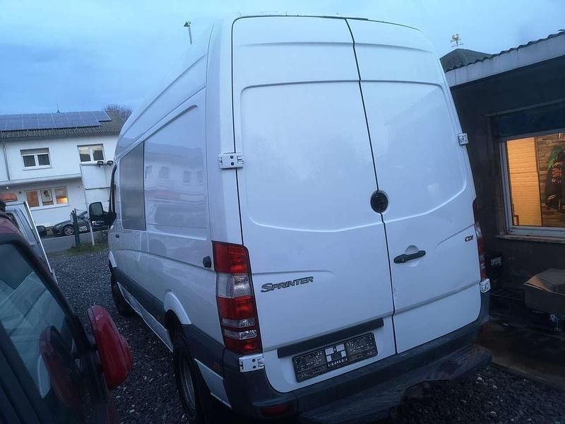 Gebraucht Mercedes Sprinter 163 PS (119 kW) 2010 Weiß Van