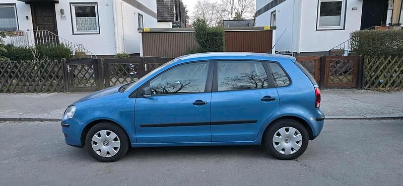Gebraucht VW Polo 80 PS (58 kW) 2007 Blau Kleinwagen