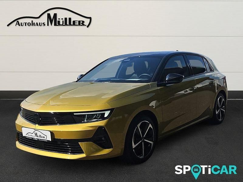 Lackierung amber yellow/typ au Gebraucht 2024 Opel Astra Limousine | 22.148 € (Fairer Preis) - Bild 1/4