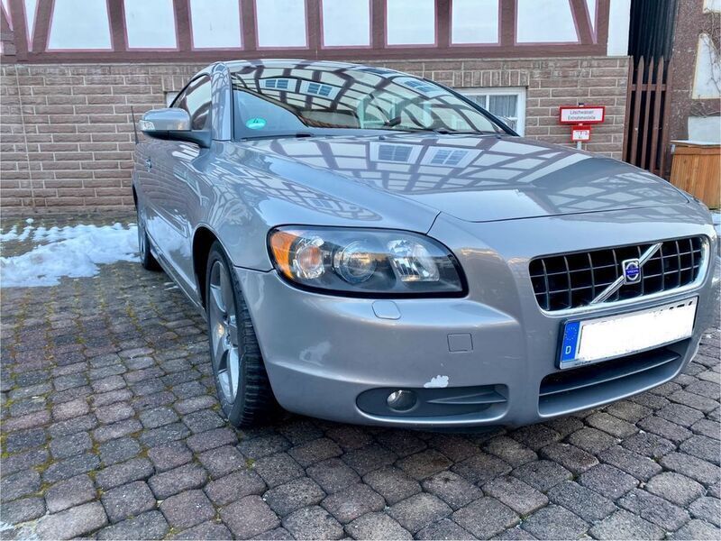 Grau Gebraucht 2007 Volvo C70 Summum Cabrio | 5.499 € - Bild 1/4