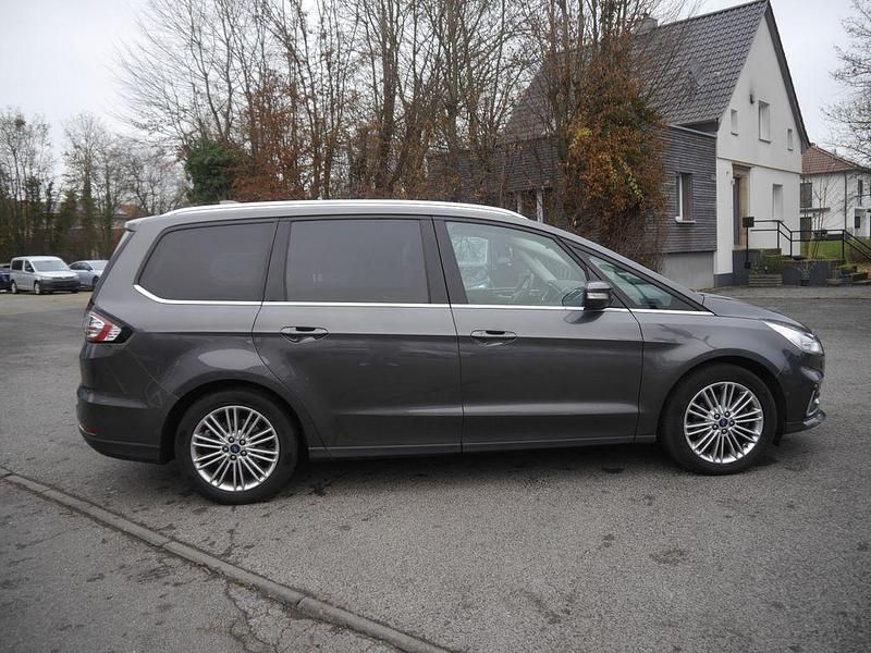 Gebraucht Ford Galaxy Titanium 241 PS (177 kW) 2020 Grau Van / Kleinbus