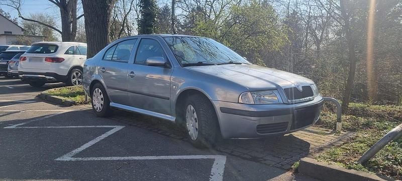 Gebraucht Skoda Octavia 102 PS (75 kW) 2004 Grau Limousine