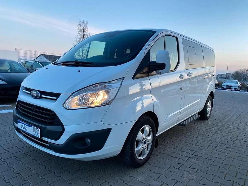 Frozen white Gebraucht 2018 Ford Transit Custom Titanium Kombi | 25.999 € (Teuer) - Bild 1/4