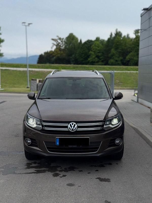 Gebraucht VW Tiguan 160 PS (117 kW) 2012 Grau SUV