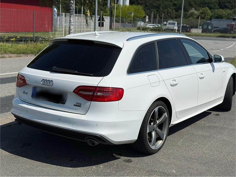 Gebraucht Audi A4 S-Line 245 PS (180 kW) 2015 Weiß Kombi