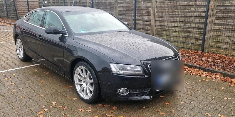 Schwarz Gebraucht 2011 Audi A5 Sportback Kleinwagen | 9.000 € - Bild 1/4