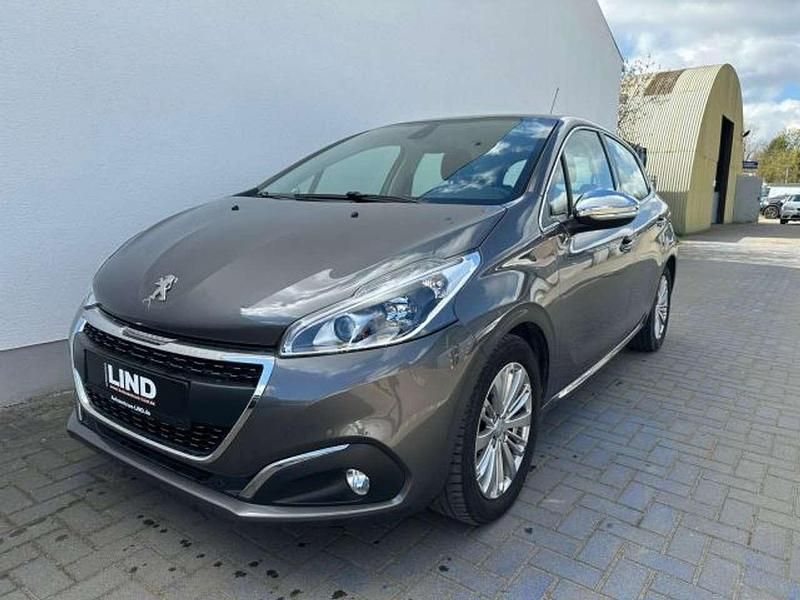 Gebraucht Peugeot 208 Allure 110 PS (80 kW) 2017 Grau Kleinwagen