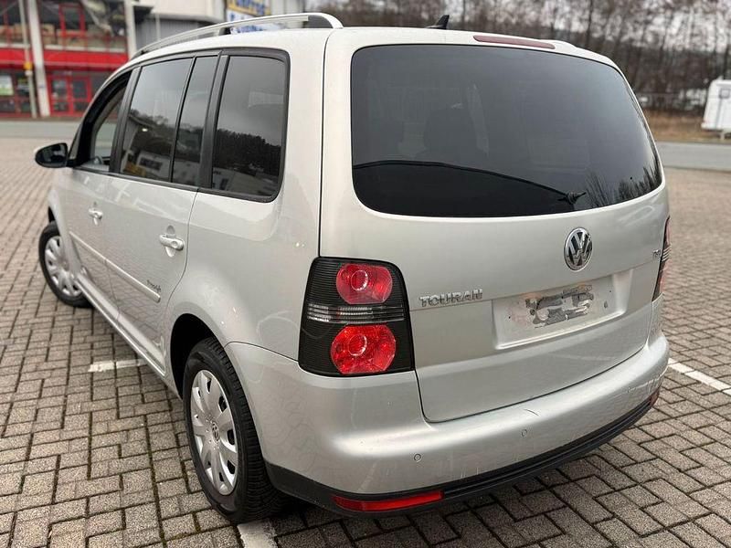 Gebraucht VW Touran Freestyle 140 PS (102 kW) 2010 Gold Van / Kleinbus