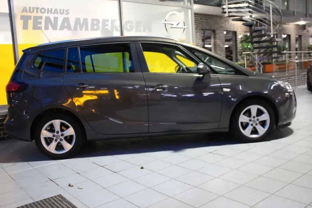 Gebraucht Opel Zafira Tourer Style 140 PS (102 kW) 2014 Grau Van / Kleinbus